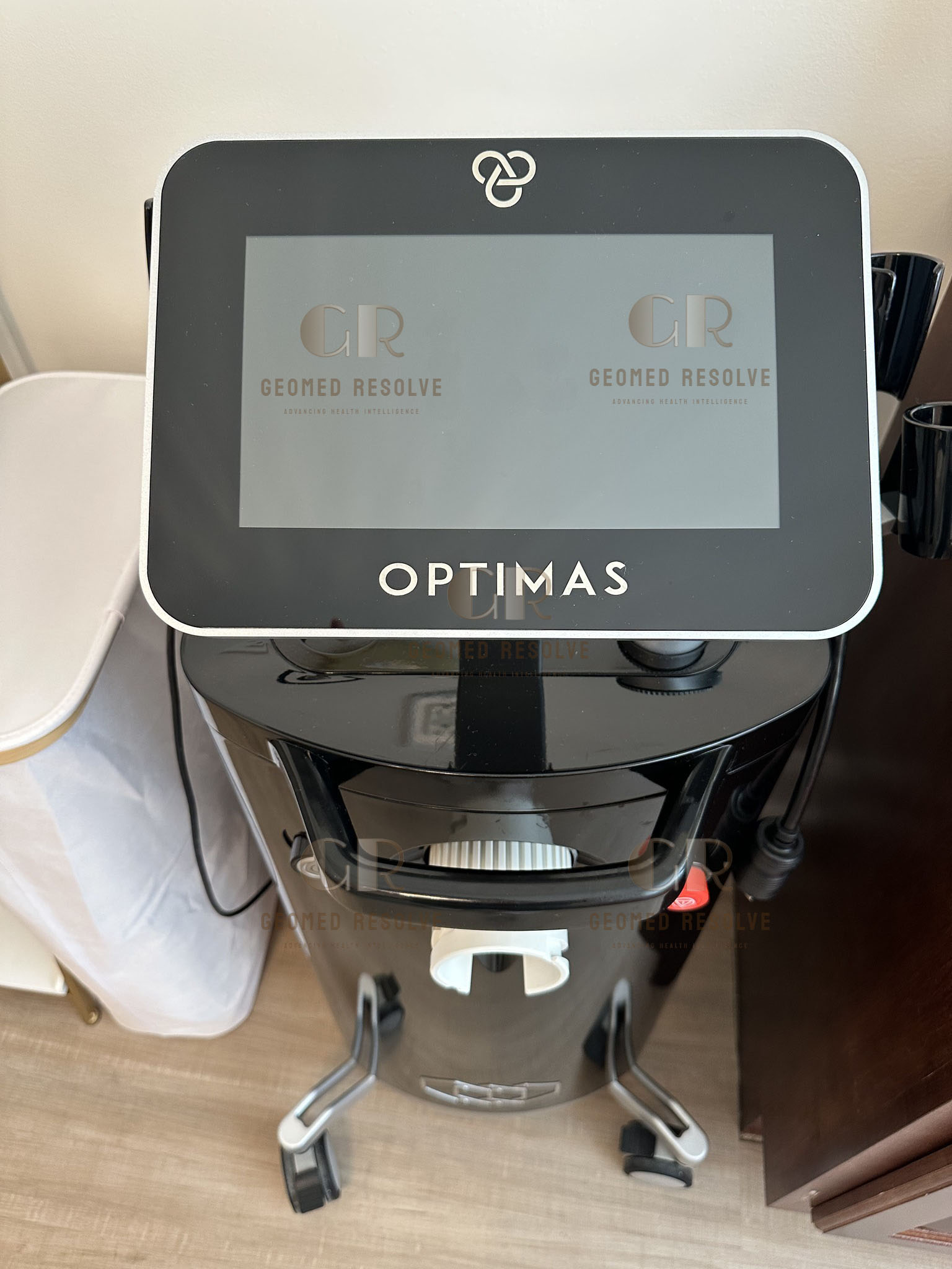 2024 InMode Optimas System Advanced Multi-Technology Aesthetic Workstation 2024 InMode Optimas System with Morpheus8 RF microneedling Lumecca IPL DiolazeXL hair removal and Forma skin tightening technologies