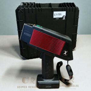 SciAps X-555 handheld XRF analyzer performing rapid elemental analysis and alloy identification in industrial, mining, and recycling applications
