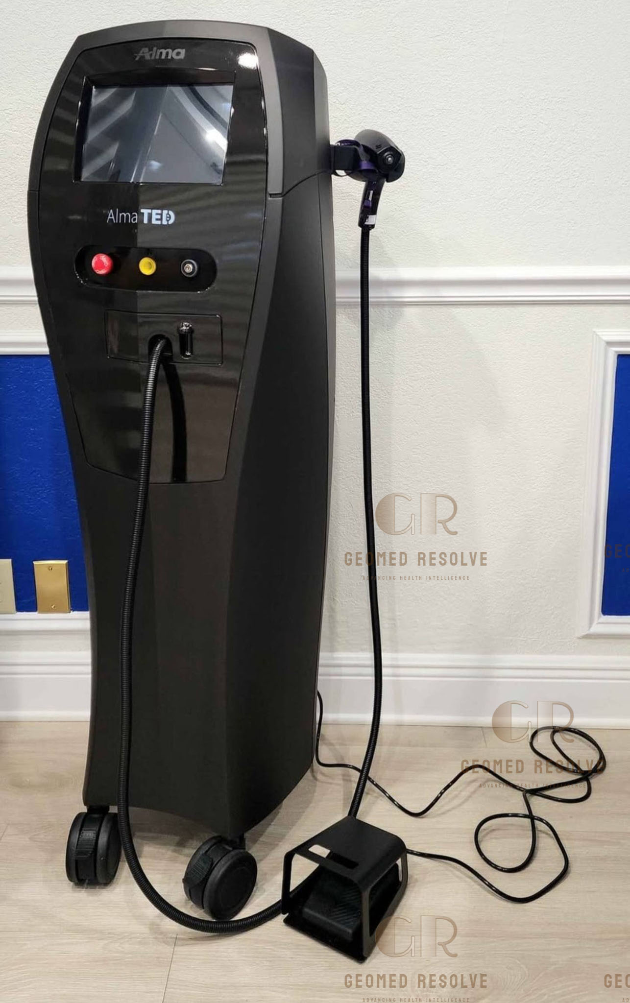 2024 Alma TED Hair Restoration Device – Advanced Needle-Free Hair Regrowth System 2024 Alma TED Hair Restoration Device using TED ultrasound technology for non-invasive hair restoration, scalp rejuvenation, and hair regrowth treatments