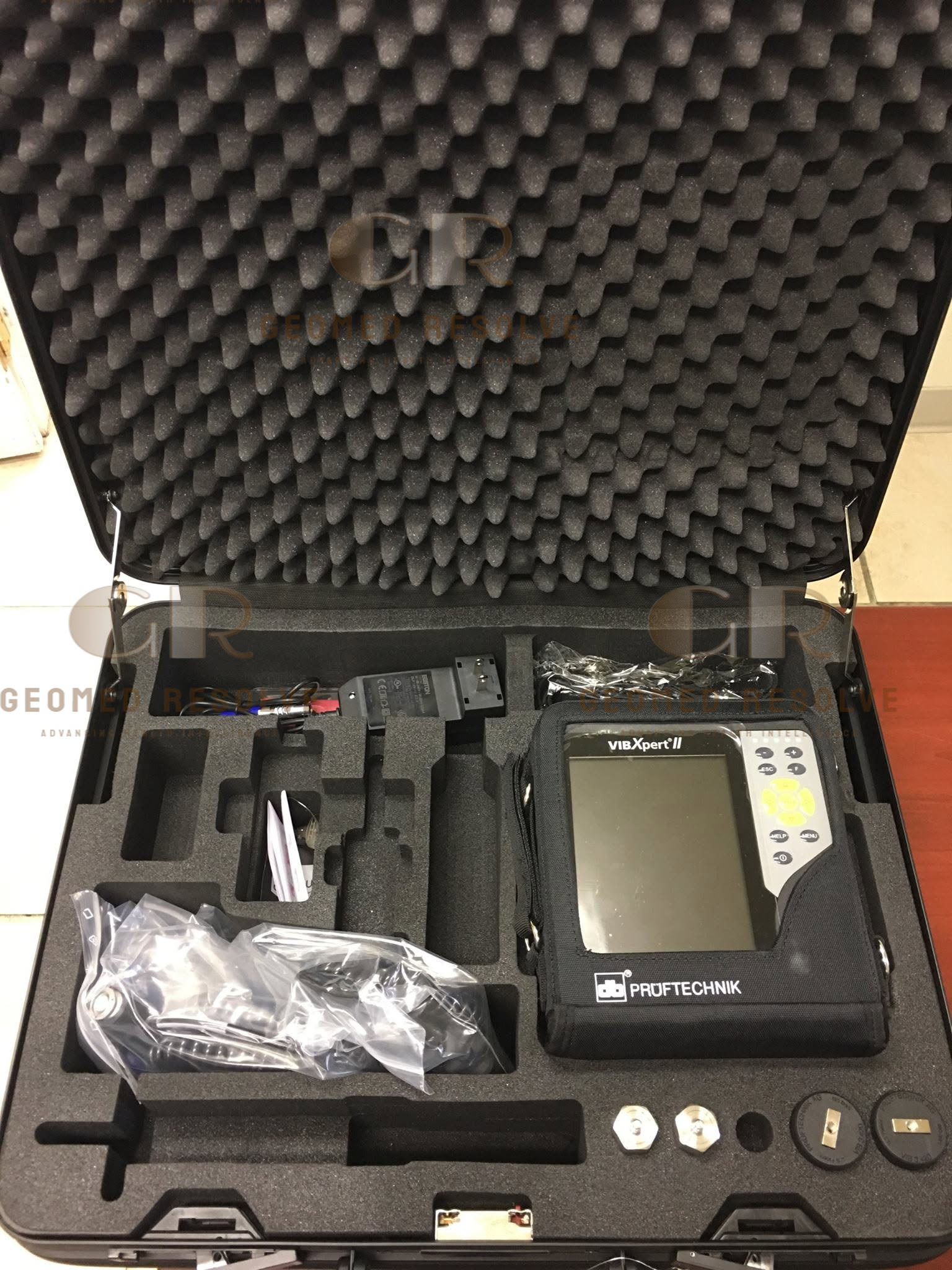 PRUFTECHNIK VIBXPERT II Vibration Analyzer PRUFTECHNIK VIBXPERT II portable vibration analyzer for machine condition monitoring and field balancing