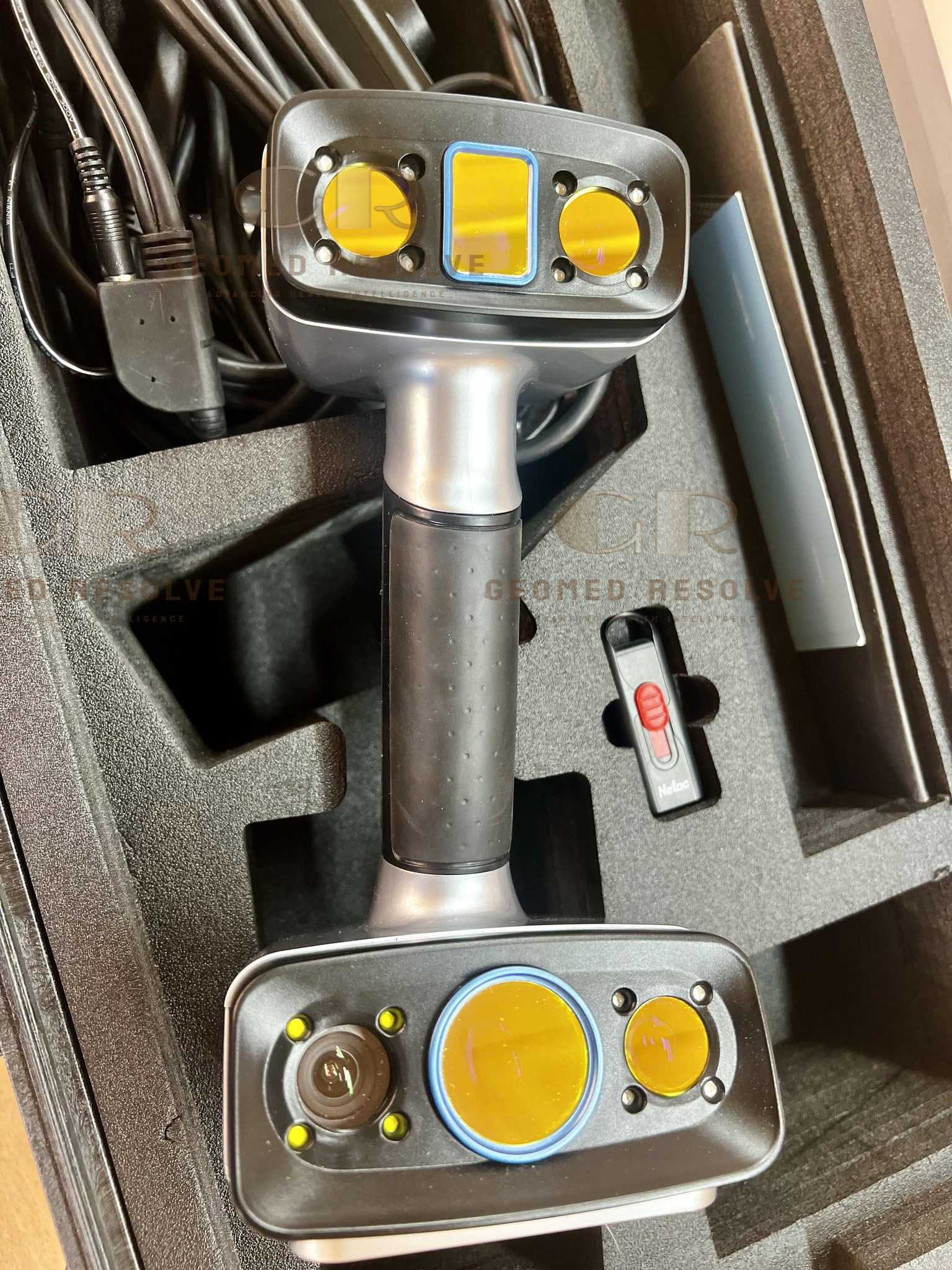 SHINING 3D EinScan HX 3D Scanner SHINING 3D EinScan HX hybrid blue laser handheld 3D scanner for industrial inspection and reverse engineering