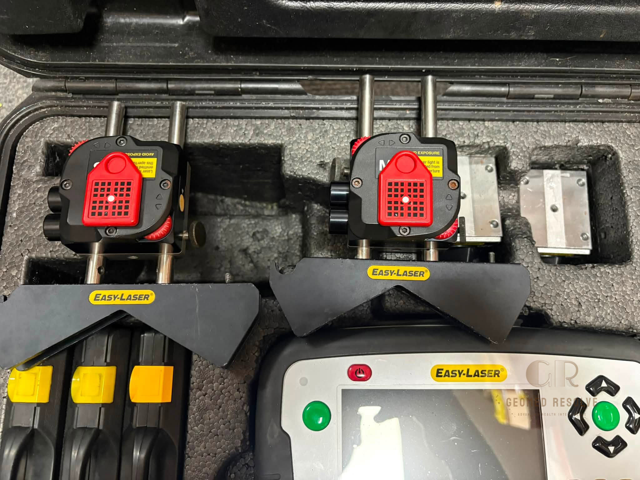 Easy-Laser E710 Laser Shaft Alignment System Easy-Laser E710 laser shaft alignment system with wireless measurement units for precision motor and pump alignment