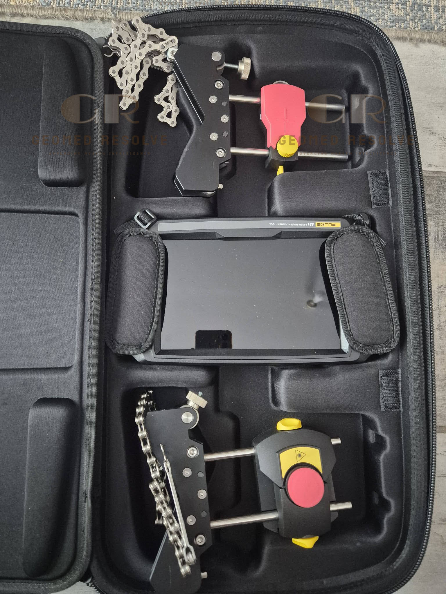 Fluke 831 Laser Alignment System Precision Shaft Alignment Tool Fluke 831 Laser Alignment System for precision shaft alignment of rotating industrial machinery