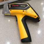 Thermo Scientific Niton XL2 980 GOLDD handheld XRF analyzer for precious metal testing